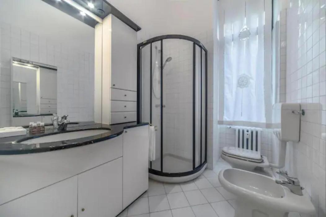 Arco Della Pace/Triennale Zona Esclusiva Appartement Milaan Buitenkant foto
